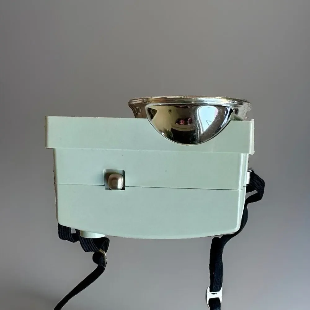 Vintage Kodak Brownie Hawkeye Camera Flash Model Bakelite 1950s